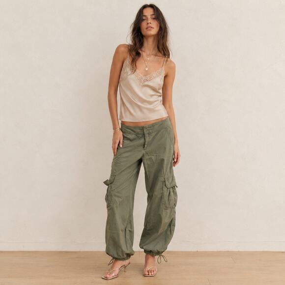Vintage Pants - Old Navy Y2K Low Rise Hip Hugger Baggy Adjustable Cargo Pants In Army Green